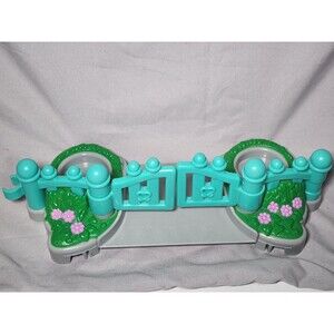 Fisher Price Little People Flower Gate Fence Driveway Replacement Part 2001 Matt